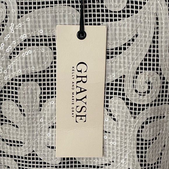 Grayse NWT Short Sleeve Open Front Sequin and Appliqué Cardigan - Picture 5 of 6